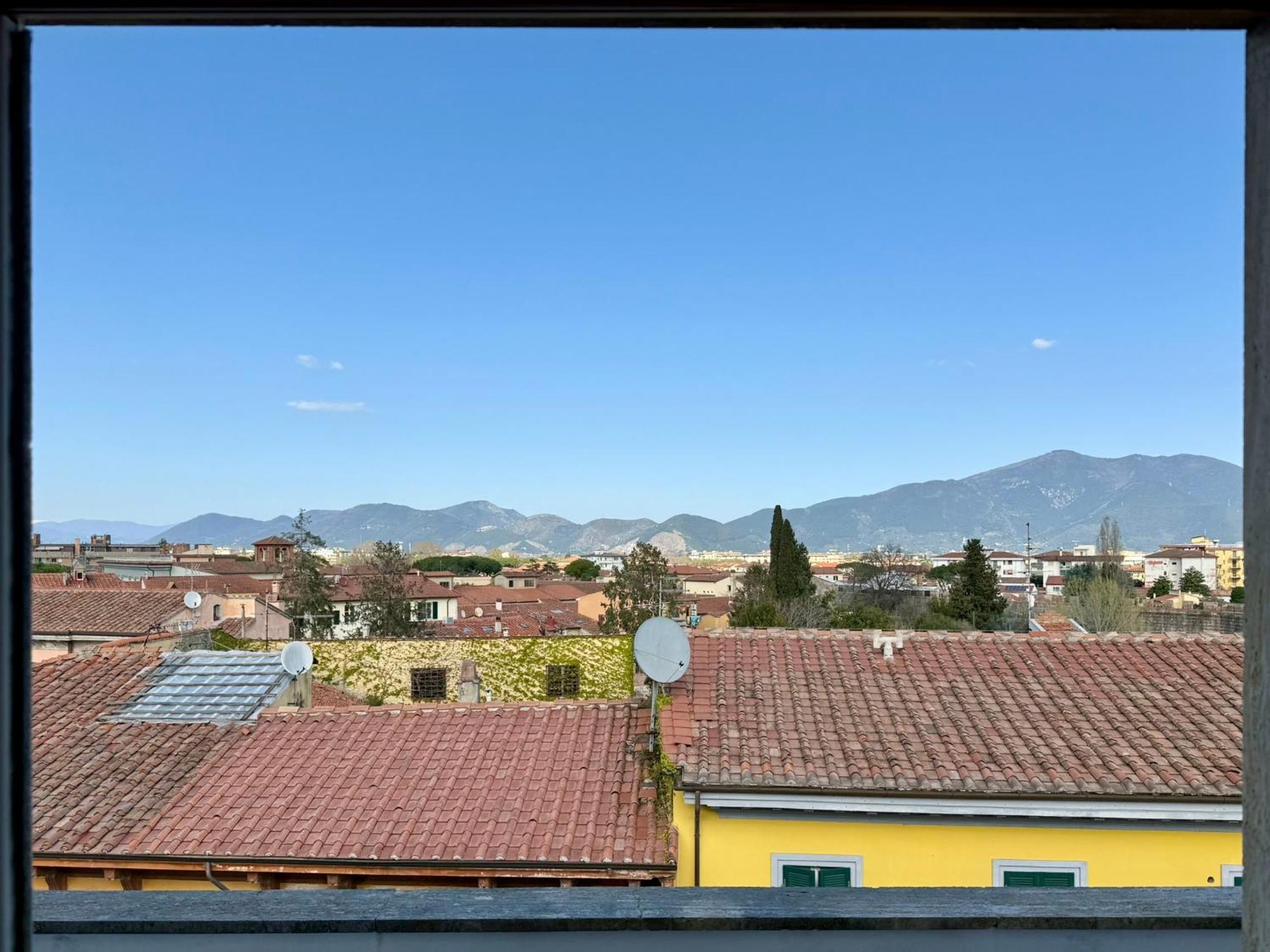 Attico Terrazza Vista Panoramica Lungarni Pisaniアパートメント エクステリア 写真